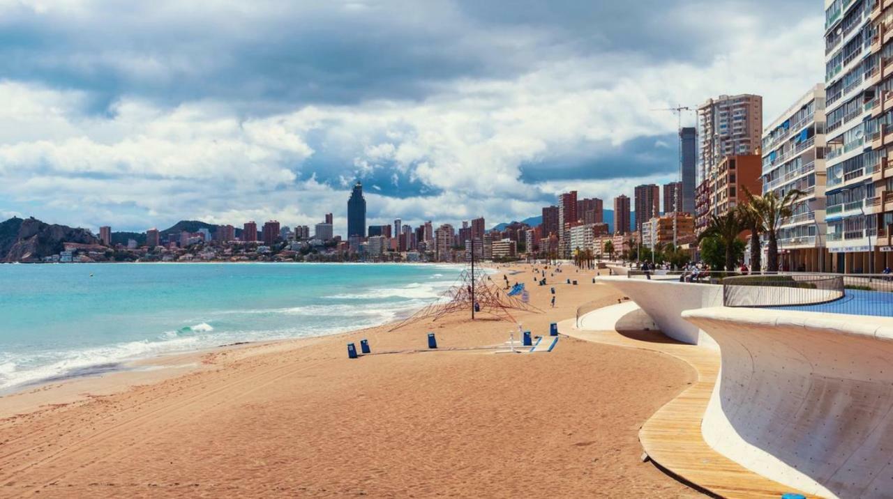 Apartamento En El Centro A Un Minuto De La Playa Бенідорм Екстер'єр фото